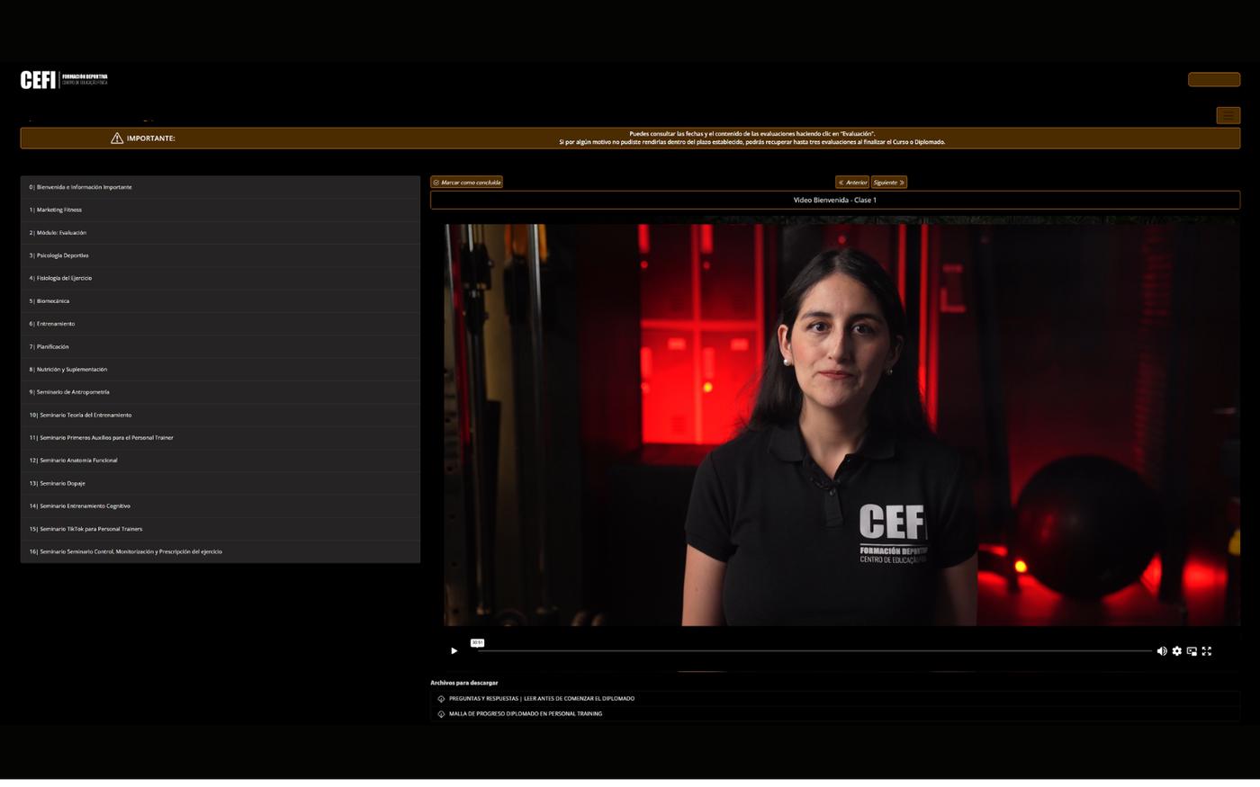 Aula virtual de CEFI Academy: listado de módulos a la izquierda y una videoclase reproduciéndose a la derecha